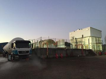 The tests have been specifically designed to simulate the specificities of the real LNG fuelling operation. The impact of the filling level, as well as the ratio between ship fuel consumption and actual boil off rate, has been measured. Pressure rise with the tank fully and partially closed have been investigated.