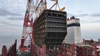 Brussels Express - lifting of the exoskeleton